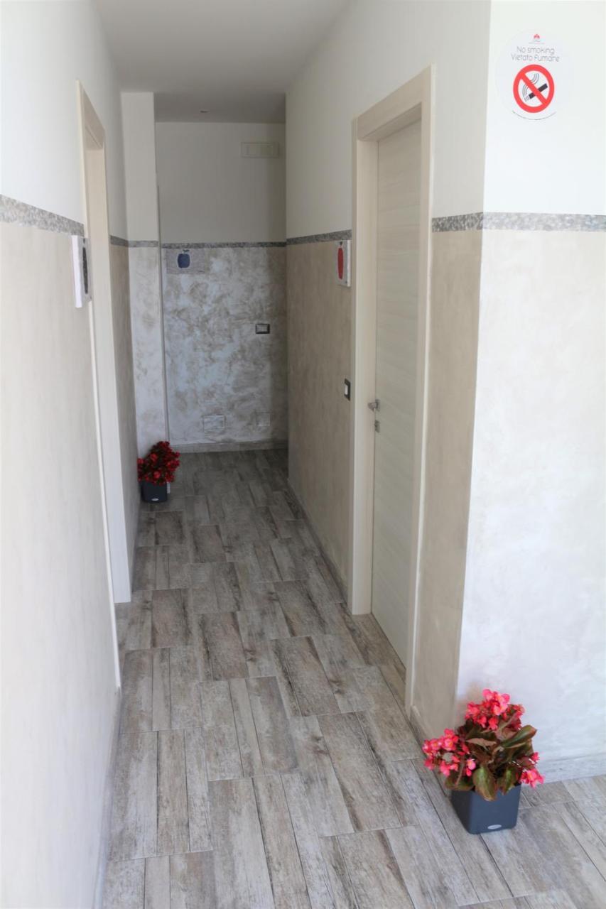 Apple Rooms Rome Airport Fiumicino Buitenkant foto A typical interior of a mobile home